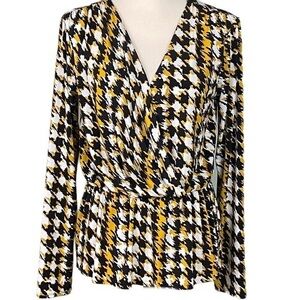 ANNE KLEIN black, white and mustard yellow surplice blouse w/peplum. Medium. EUC